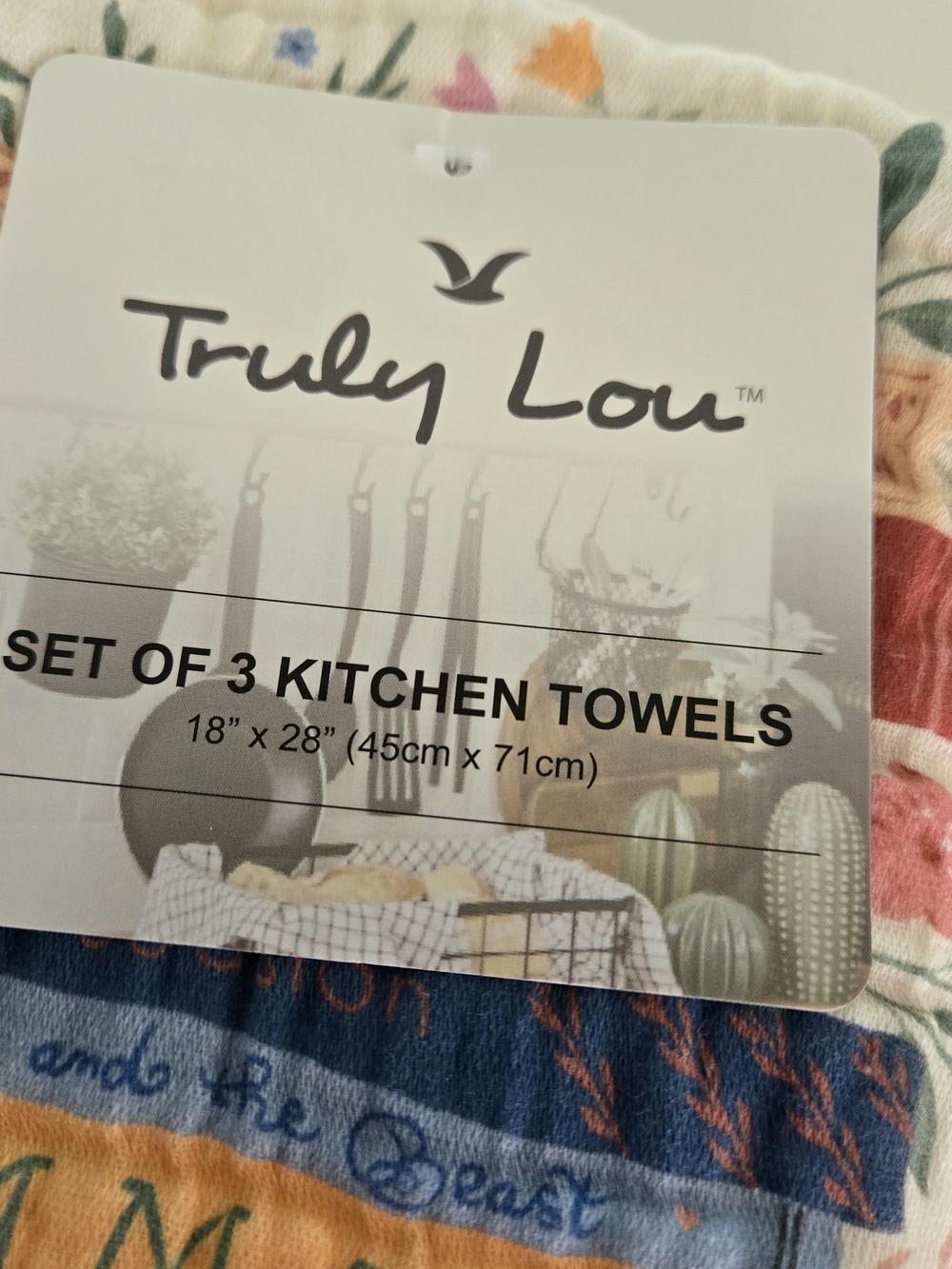 Truly Lou Book Lover Kitchen Towels Set of 3 New With Tags - Picture 4 of 7